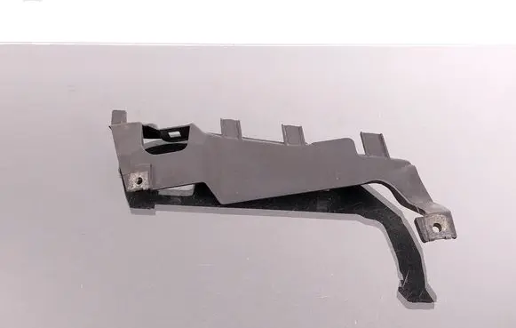 BMW 5 E39 Headlight/headlamp mounting bracket 15372400