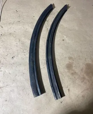 Front arch trim