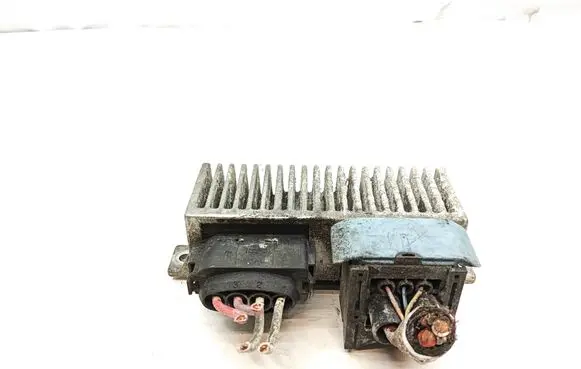 Nissan Juke I F15 Glow plug pre-heat relay 8200558438A RCS812