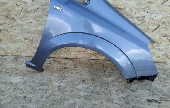 Opel Zafira B Fender mounting bracket