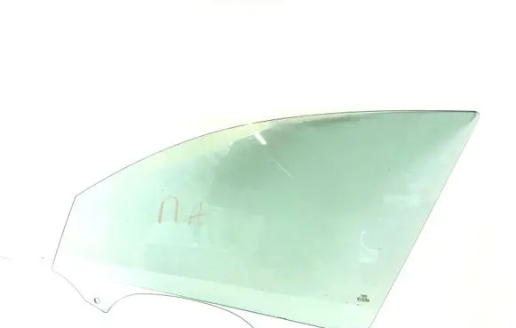 Audi A6 C7 Front door window glass four-door E643R00083 AS2