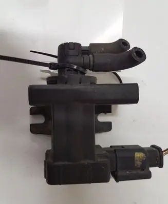 Citroen C4 I Turbo solenoid valve 9660693180