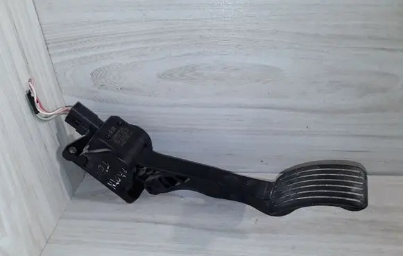 Peugeot Partner Accelerator throttle pedal 0280755044 9654725380