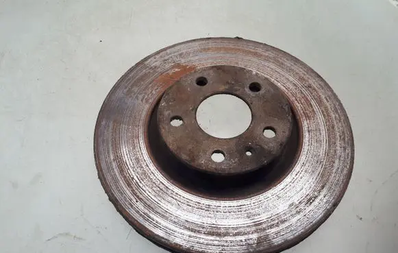 Volkswagen PASSAT B6 Front brake disc