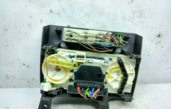 Opel Zafira B Climate control unit 90589777
