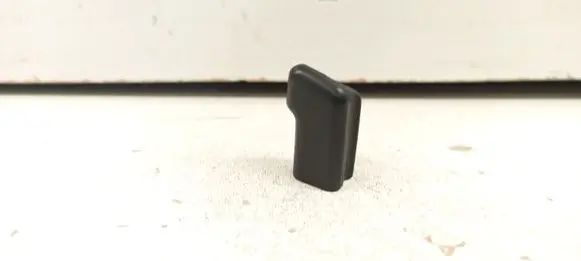 Mercedes-Benz S W126 Seat adjustment knob 0008210758