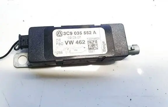 Volkswagen PASSAT B6 Antenna control unit 3c9035552