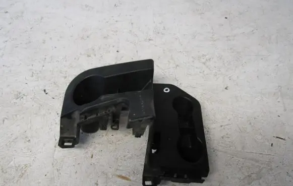 Opel Mokka B Rear bumper mounting bracket 9835230480
