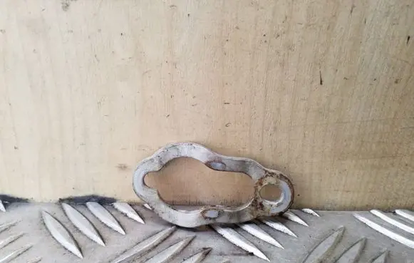 Volvo XC60 Fuel Injector clamp holder
