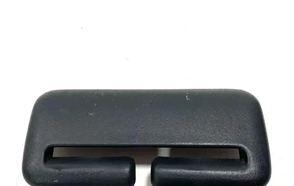 Toyota Avensis T270 Seat belt trim 