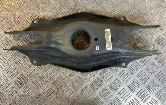 Mercedes-Benz C W205 Rear control arm 2053500441 A2053521900
