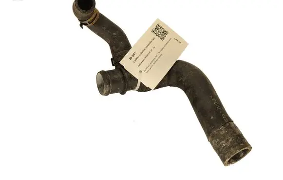 Volkswagen PASSAT B7 Engine coolant pipe/hose 3AA122051A 124610