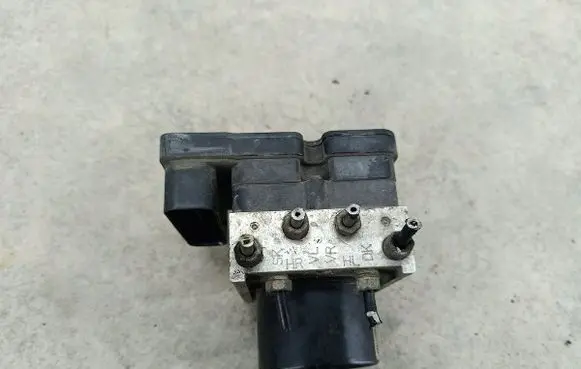 Opel Zafira B ABS Pump 