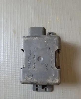 Volkswagen Touareg II Homelink control unit 4H0907410A