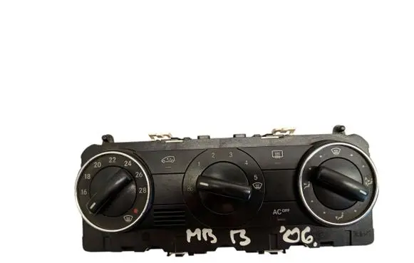 Mercedes-Benz B W245 Climate control unit A1698301385 A69780005