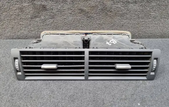 Audi A4 S4 B7 8E 8H Dash center air vent grill 8E0820951H 8E0820951H6PS