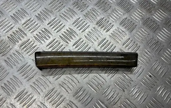 Mercedes-Benz E W211 Dashboard glove box trim A2116800771