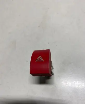 Skoda Octavia Mk2 (1Z) Hazard light switch 1Z0953235A 15107