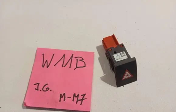Skoda Fabia Mk2 (5J) Hazard light switch 5J0953235A