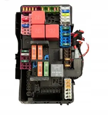 Mercedes-Benz C W205 Fuse box set A0009822923