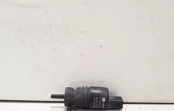 Chevrolet Captiva Windscreen/windshield washer pump 3240115 3250356