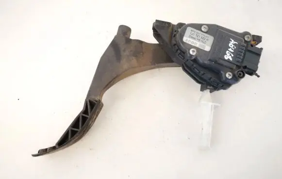 Skoda Octavia Mk1 (1U) Accelerator throttle pedal 1j1721503h 6pv007770-01