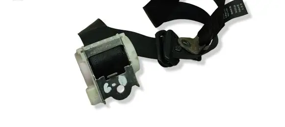 Opel Zafira A Rear seatbelt 040678