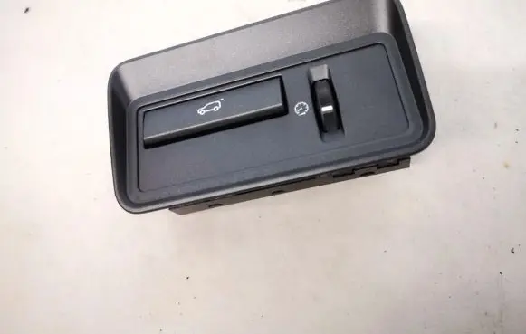 Jaguar XF Tailgate opening switch 10400976890