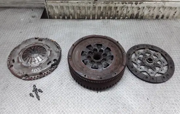 Mitsubishi Colt CZ3 Clutch set kit 308200591 1864000488
