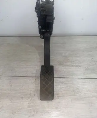 Volkswagen Polo Accelerator throttle pedal 6Q1721503C 6PV00849601
