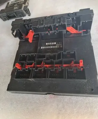Volkswagen PASSAT B6 Comfort/convenience module 3C0937049E F005V00526 H37S1002