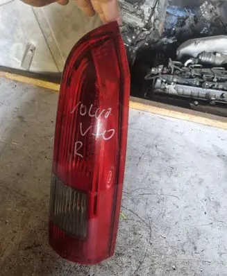 Volvo V70 Rear/tail lights 9154494