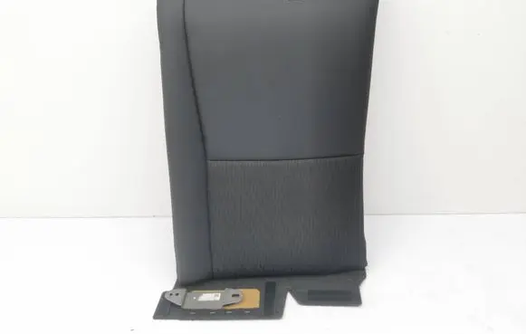 Infiniti Q50 Rear seat 