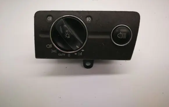 Mercedes-Benz E W211 Front seat light