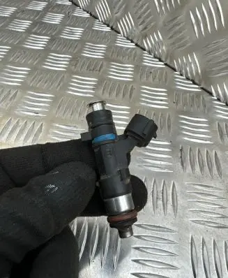 Volkswagen Caddy Fuel injector 0280158071 06A906031CE