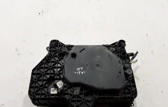 Renault Trafic III (X82) AdBlue liquid reservoir 172A25520R