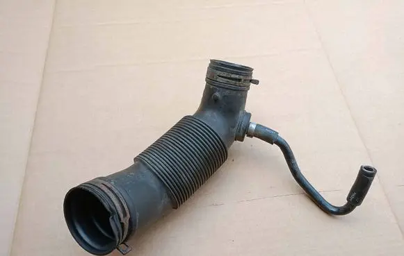 Seat Ibiza IV (6J,6P) Turbo air intake inlet pipe/hose 5J0129684