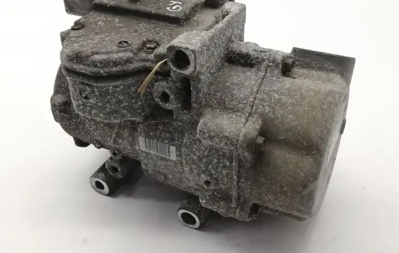 Lexus CT 200H Air conditioning (A/C) compressor (pump) 0422000400 HFC134A