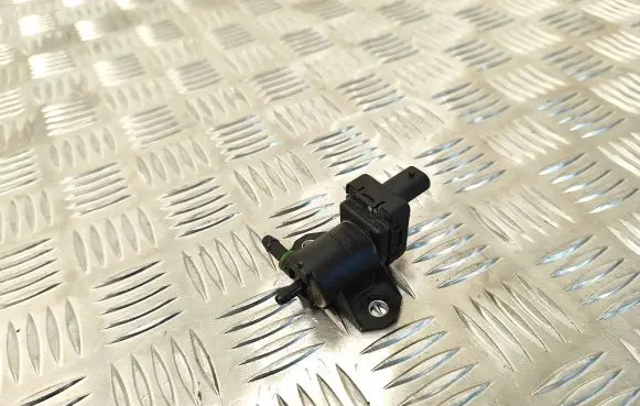 Citroen DS7 Crossback Vacuum valve 9812031180