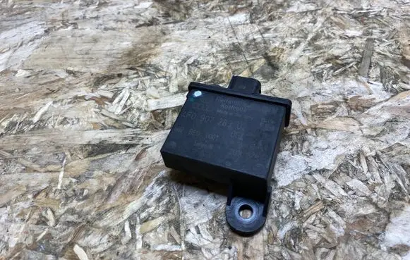 Bentley Flying Spur Tire pressure sensor 4F090728303