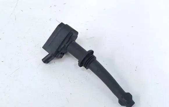 Land Rover Discovery 4 - LR4 High voltage ignition coil 8W9312A366DA 0221604022