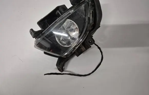 Hyundai i30 Front bumper turn signal 86561