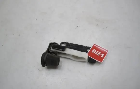 Volkswagen Caddy Sliding door check strap stopper 2K0843414A