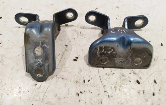 Rear door hinge set