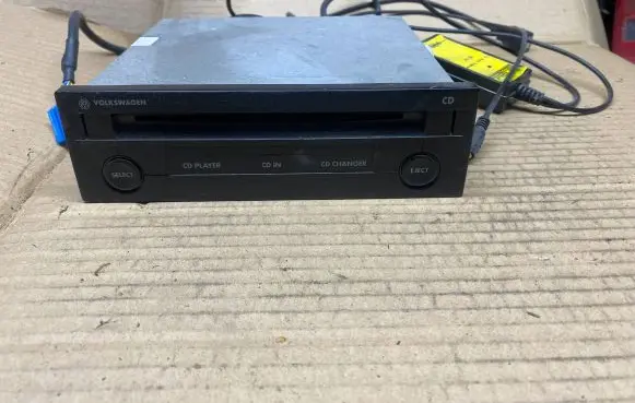 Volkswagen Golf IV CD/DVD changer 1J0035119B