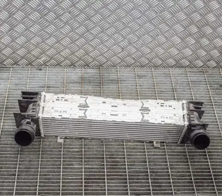 BMW 2 F22 F23 Intercooler radiator 7618809