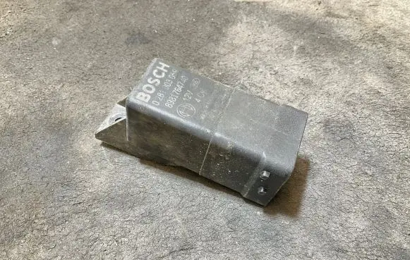 Isuzu D-Max Glow plug pre-heat relay 8981764740 0281003059