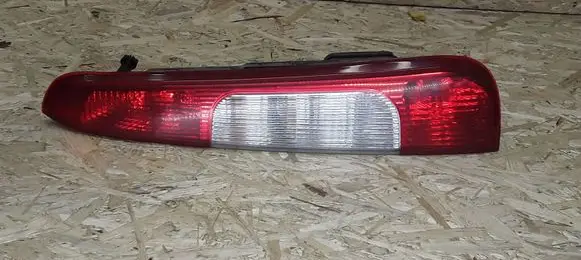 Ford Focus C-MAX Rear/tail lights 3M5113A602AA 3M5113N411AA