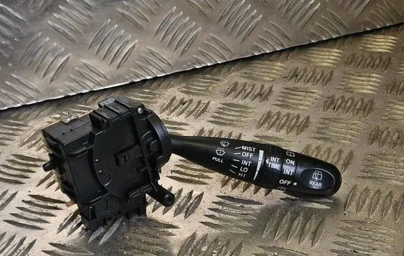 Toyota Corolla Verso E121 Wiper control stalk 173699 TA830