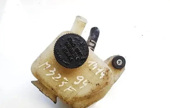 Power steering fluid tank/reservoir